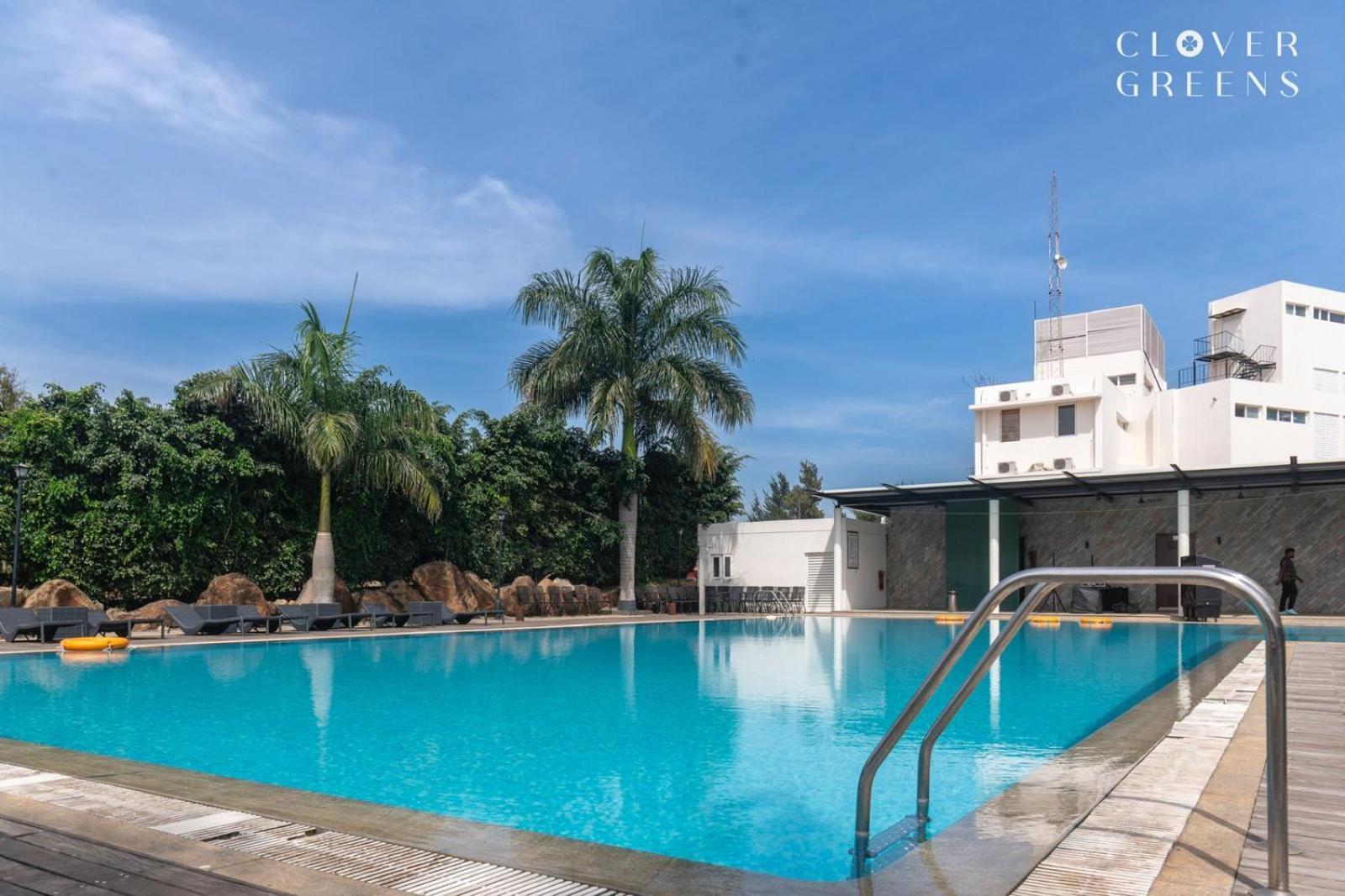Clover Greens Golf Course And Resort Sarjāpur Exterior foto
